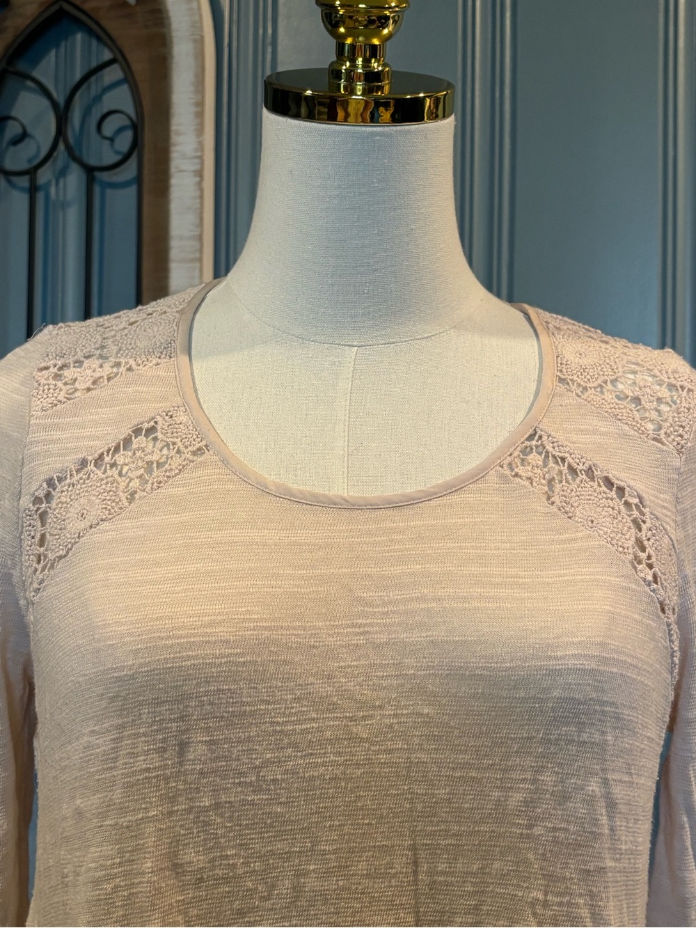 Women’s Sexy Y2K Lace Yoke Back Beige Thin Scoop Neck 3/4 Sleeve Tunic Top XS